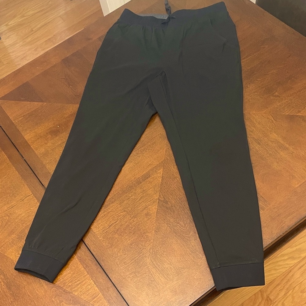 Men's Black VRST Joggers, size Small